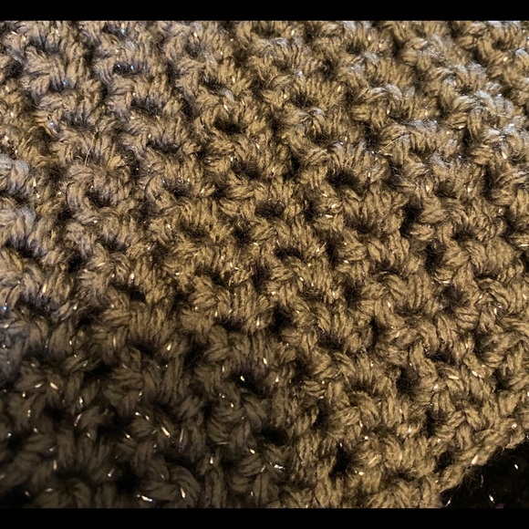 Oversized Infinity Scarf - Picture 8 of 9